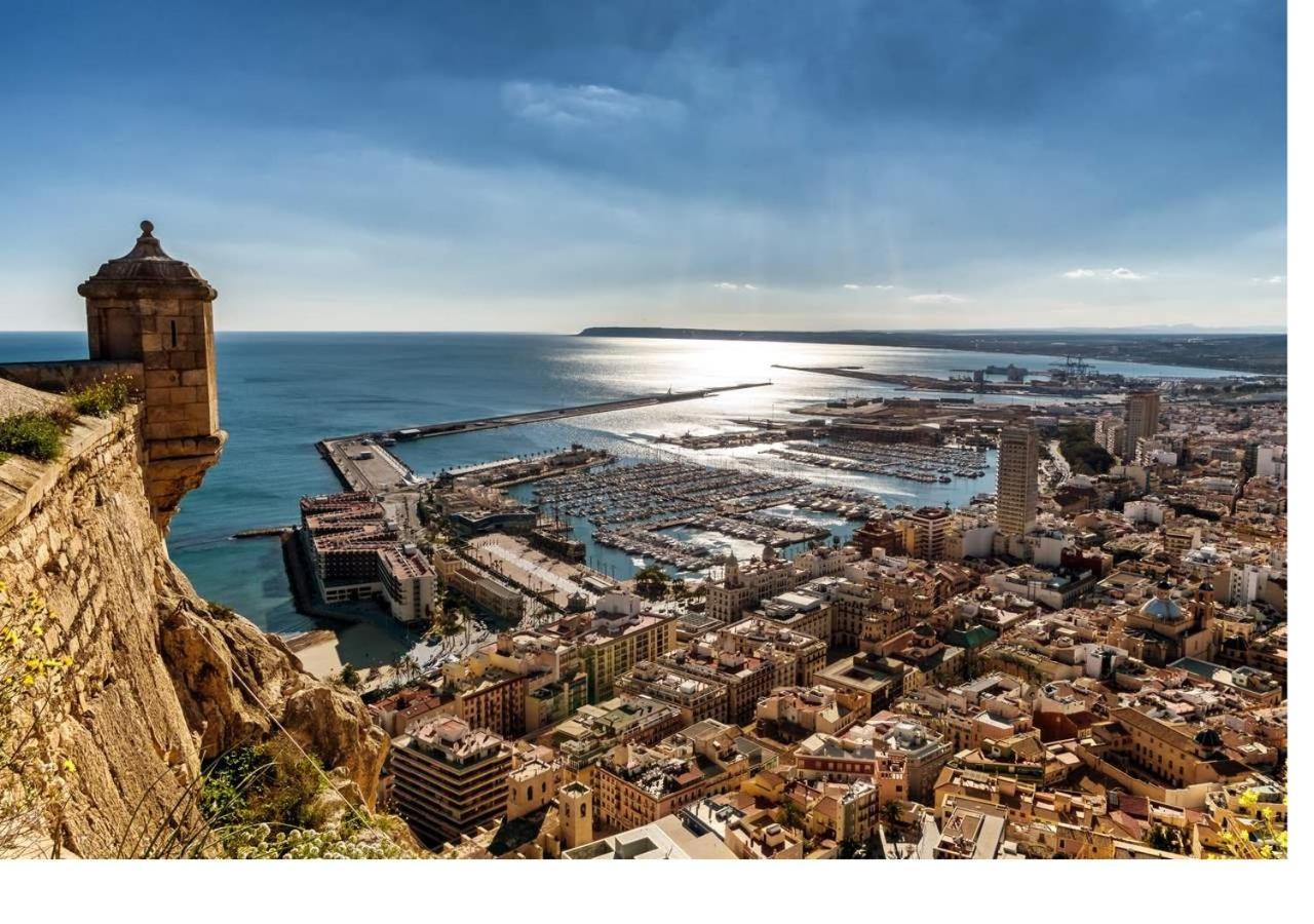 Luxury New Apartment City Centre & Beach, Alicante Kültér fotó